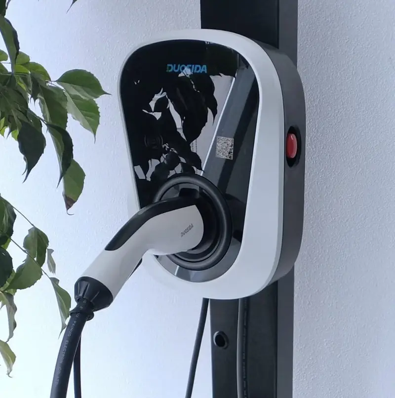 Cargador para vehículos eléctricos instalado por AR